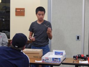Joshua Philippi describing his 1/72 Spitfire