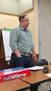 President Bob Ekstrom brings the meeting to order.