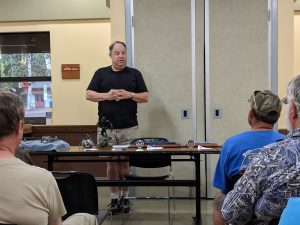 President Bob Ekstrom brings the meeting to order